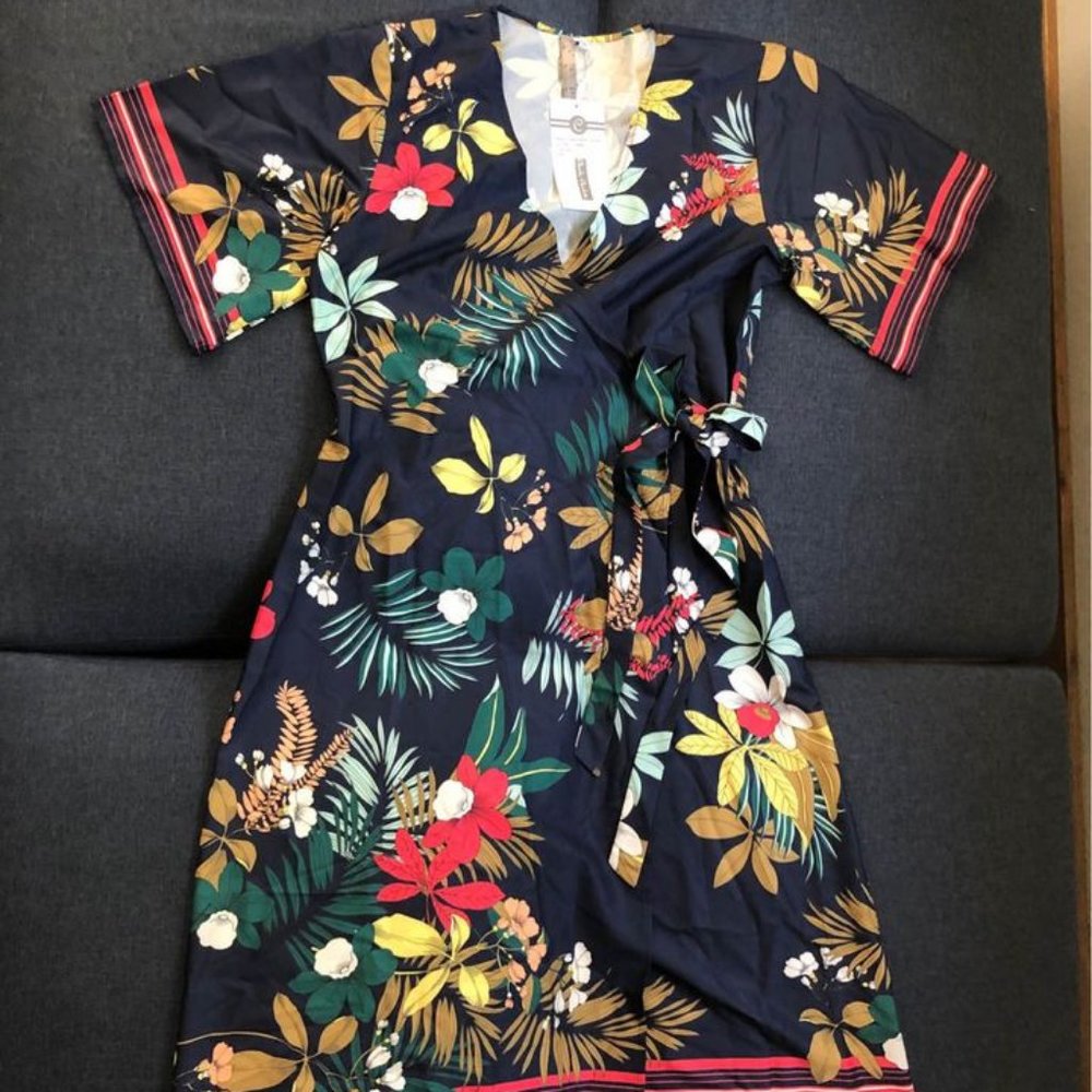 Cute Navy Silky Wrap Dress size L/M- New!